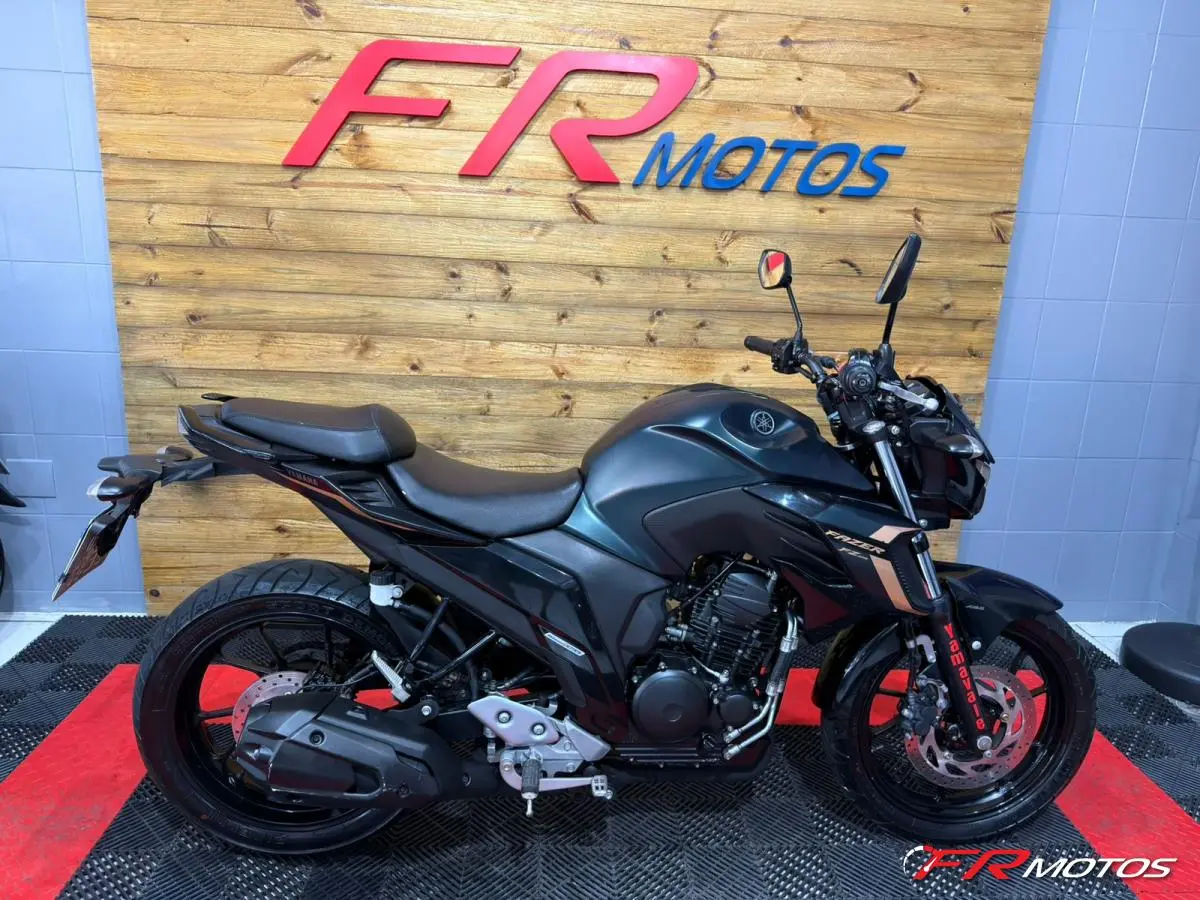 FZ25 FAZER