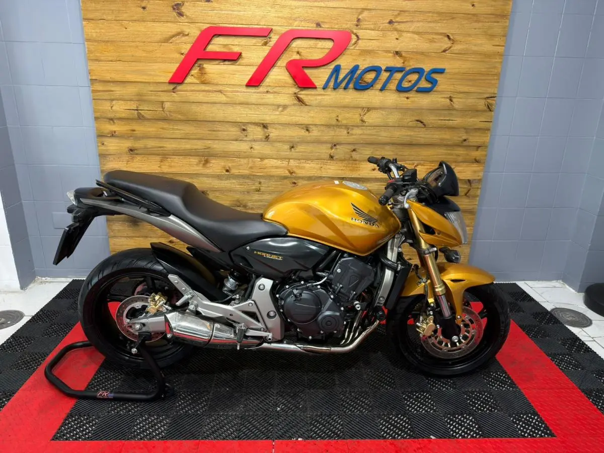 CB 600F HORNET